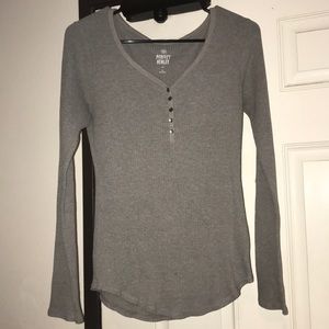 Grey long sleeve blouse 😊